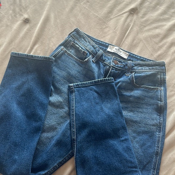 Hollister curvy high-rise Mom Jean vintage stretch 7R 28W 27L - Picture 2 of 5